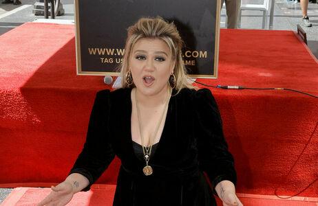Kelly Clarkson leaked media #0011