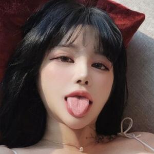 Kim Yun Jeong avatar