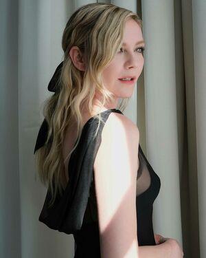 Kirsten Dunst leaked media #0310