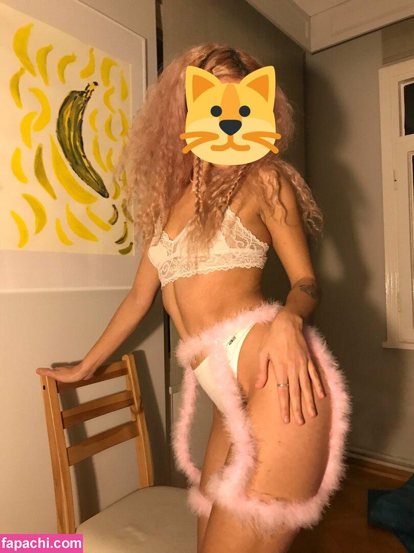 kittylov2r / kitty_vkor / underc0verlover leaked nude photo #0003 from OnlyFans/Patreon