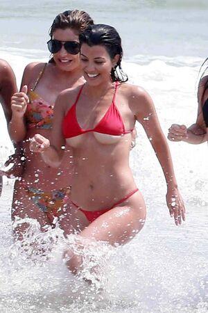 Kourtney Kardashian leaked media #1153