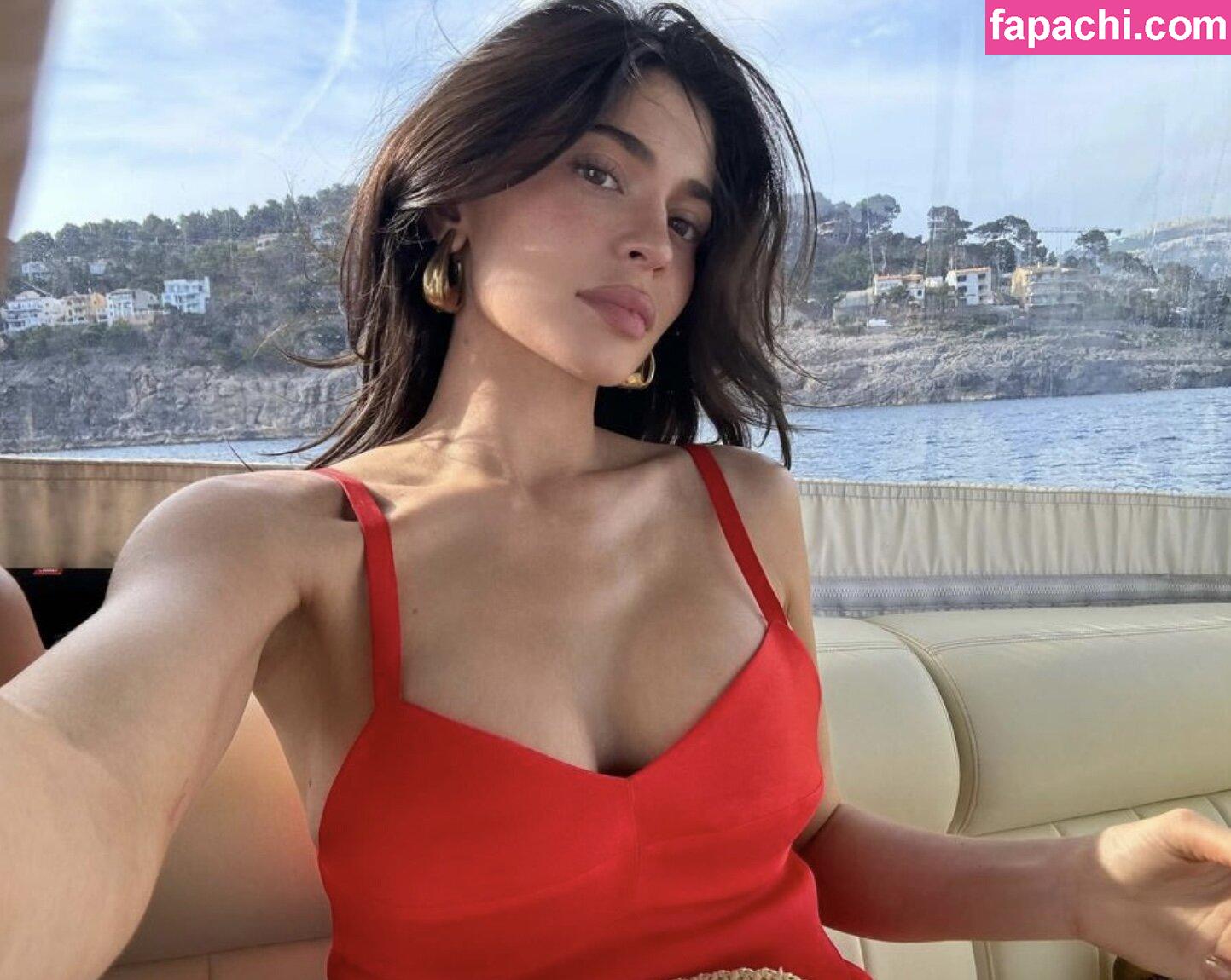 Kylie Jenner / kyliejenner / kyliejenner.2 leaked nude photo #2436 from OnlyFans/Patreon