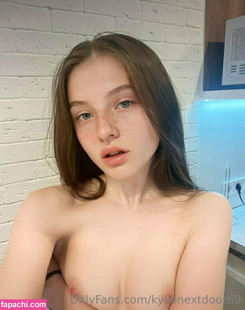 kylienextdoor69 / itscamrynsilly leaked nude photo #0596 from OnlyFans/Patreon