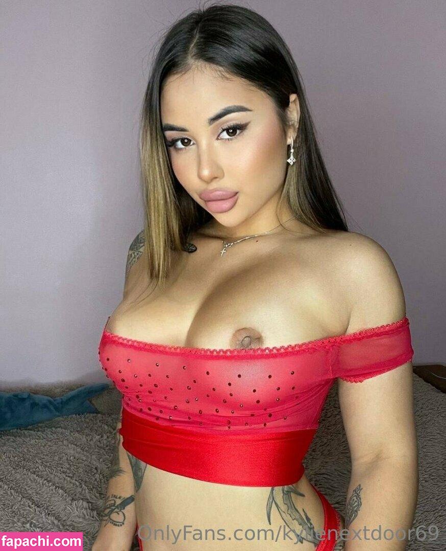 kylienextdoor69 / itscamrynsilly leaked nude photo #0602 from OnlyFans/Patreon