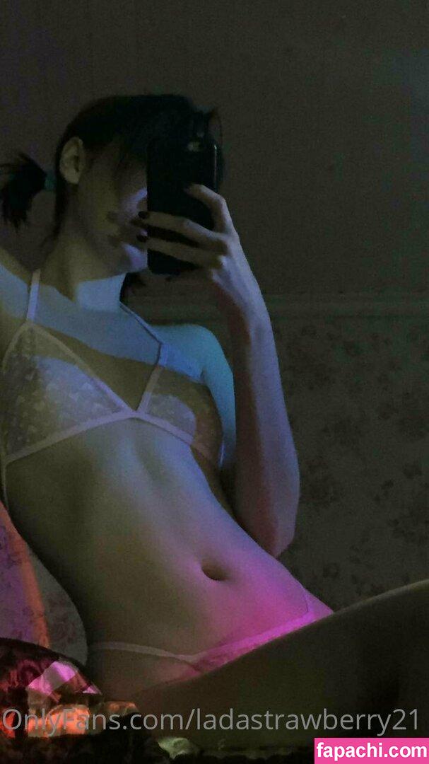 ladastrawberry21 / verystrawberry leaked nude photo #0001 from OnlyFans/Patreon