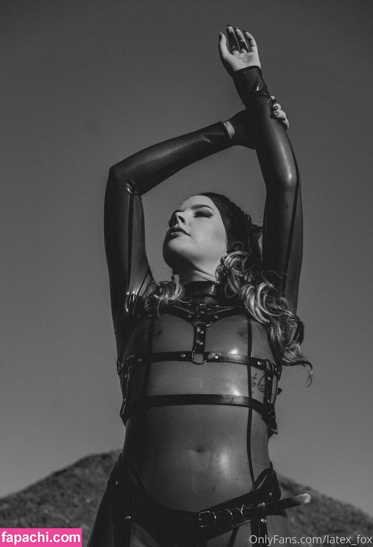 latex_fox / LatexFox / latex_fox__ leaked nude photo #0121 from OnlyFans/Patreon