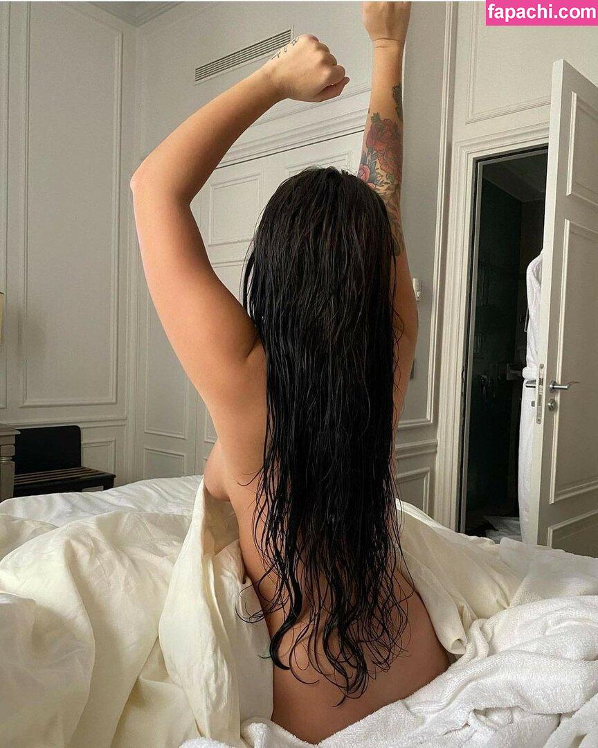 Laura Von Gallucci / lauravongall / lauravongallucci / vongalluccivip leaked nude photo #0022 from OnlyFans/Patreon