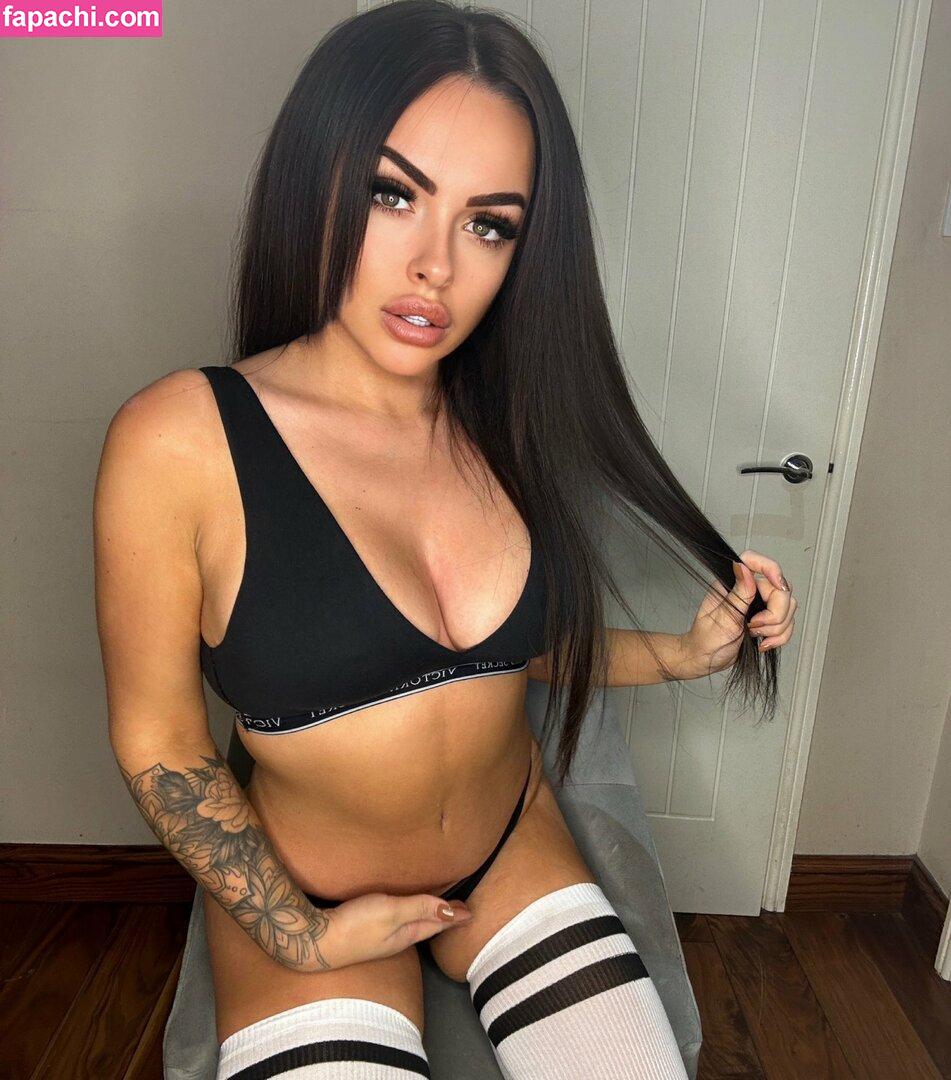 Lauraofficialx / laulou_xx / xofficialxlaurax leaked nude photo #0003 from OnlyFans/Patreon