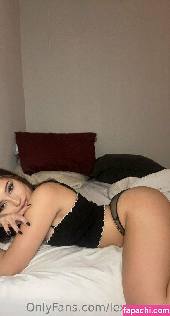 lexi.bunnii / lexithebunnii leaked nude photo #0002 from OnlyFans/Patreon