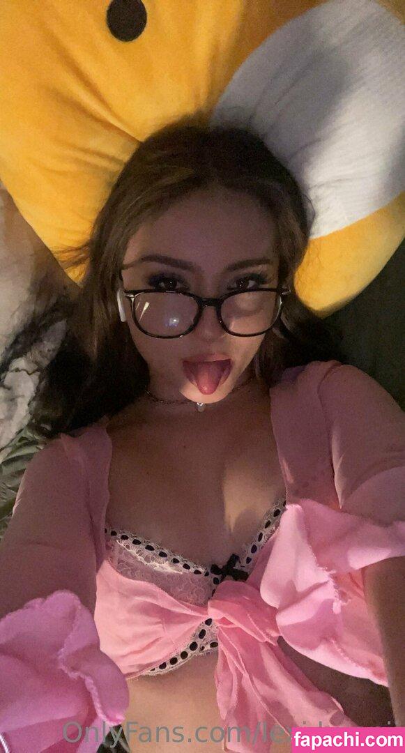 lexi.bunnii / lexithebunnii leaked nude photo #0004 from OnlyFans/Patreon