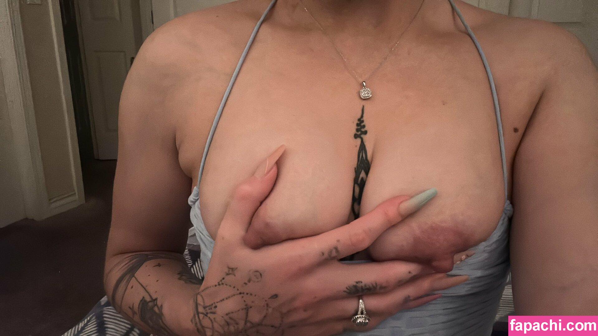 Lightskindollxxx / quirky.little.life / snowhite2u leaked nude photo #0001 from OnlyFans/Patreon