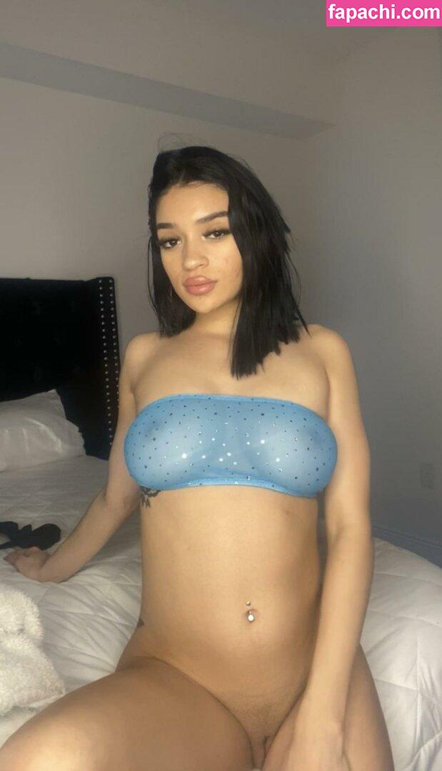 lilbabyhenness1 / henessyyr / lilbabyhennessy leaked nude photo #0036 from OnlyFans/Patreon