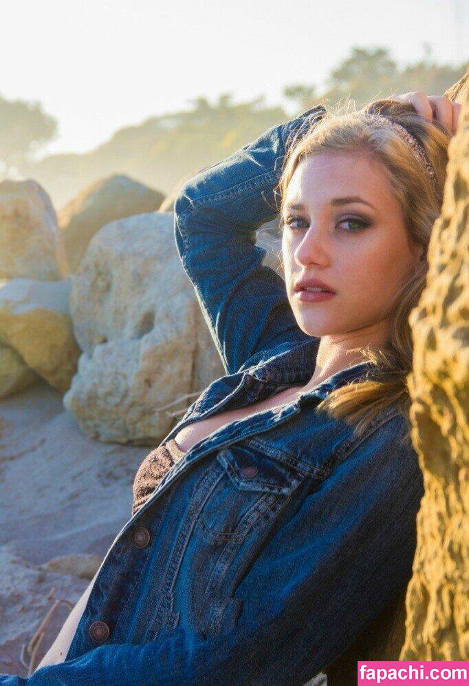 Lili Reinhart / Unpublished Photos / lilireinhart leaked nude photo #0103 from OnlyFans/Patreon