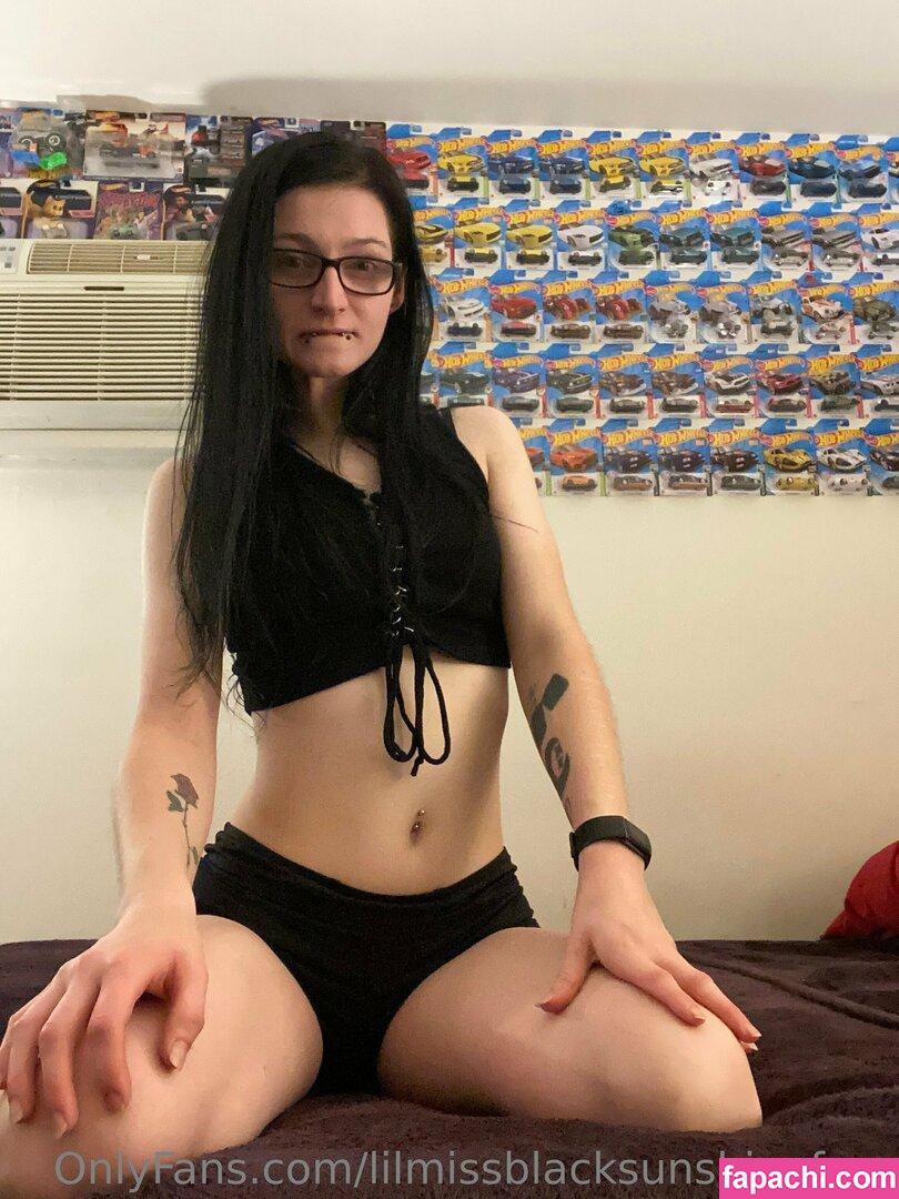 lilmissblacksunshinefree / lilmisssunshine93 leaked nude photo #0003 from OnlyFans/Patreon