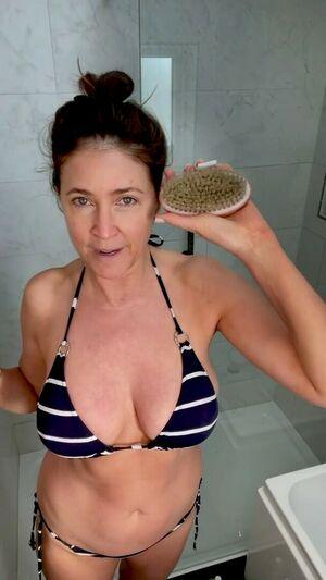 Lisa Snowdon leaked media #0099