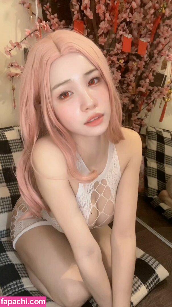 Lolaaasaur / animewifey_ / animewifey__ / louprival leaked nude photo #0054 from OnlyFans/Patreon