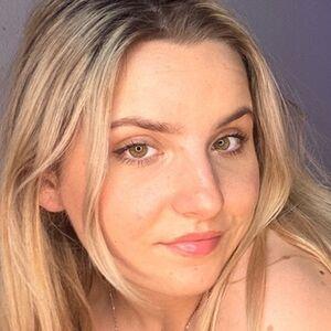 Lora Popow avatar