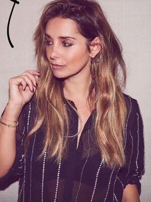 Louise Redknapp leaked media #0358