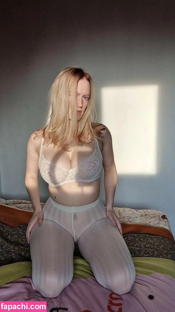 luizaconlaz / Daphnelu / luizaconlaz_model leaked nude photo #0136 from OnlyFans/Patreon