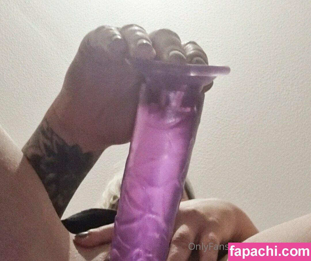m0mmy420 / campermommy420 leaked nude photo #0006 from OnlyFans/Patreon