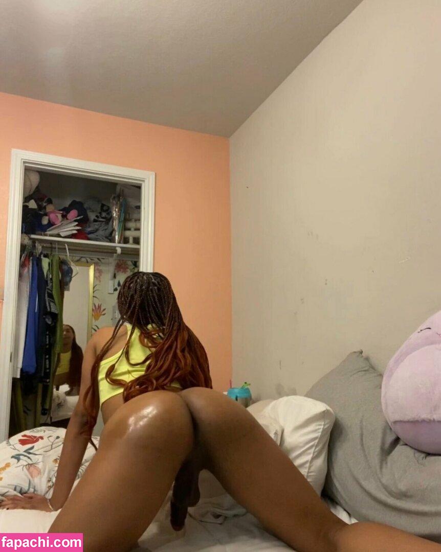 maimaii002 / Mai / maiiohmaiii leaked nude photo #0012 from OnlyFans/Patreon