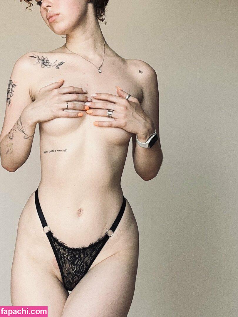 MakMary_M / gmari / m_marius__ / moremvmi leaked nude photo #0005 from OnlyFans/Patreon