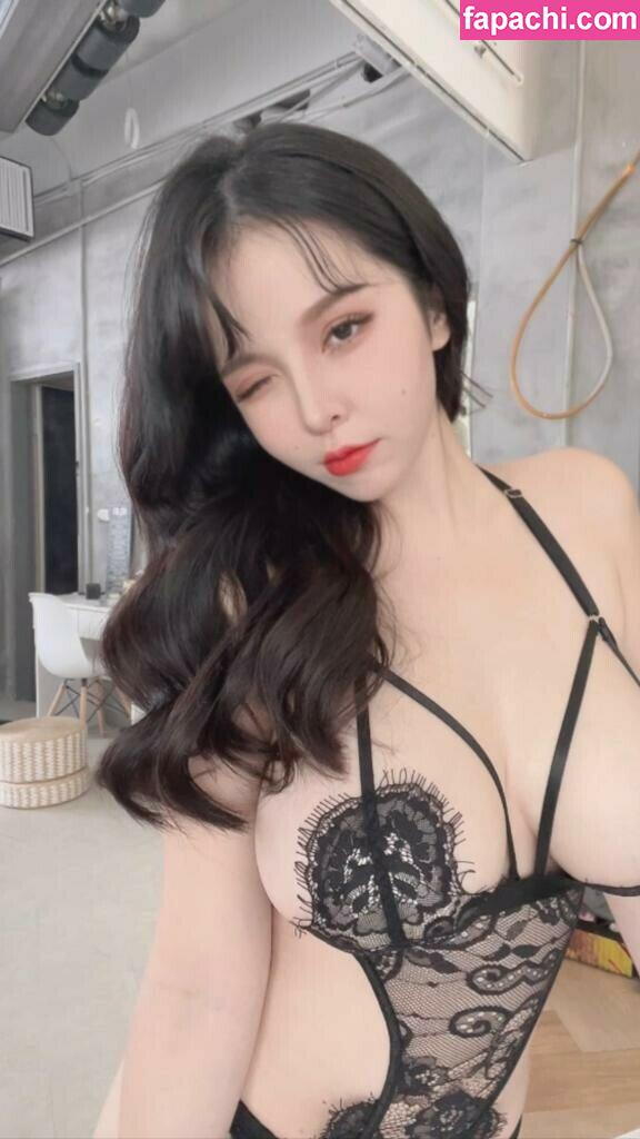 Mandi 香菱 / 826m.m / real_xiangling_c leaked nude photo #0156 from OnlyFans/Patreon