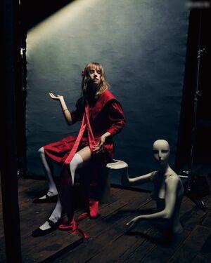 Maya Hawke leaked media #0795