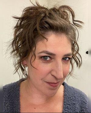 Mayim Bialik leaked media #0007