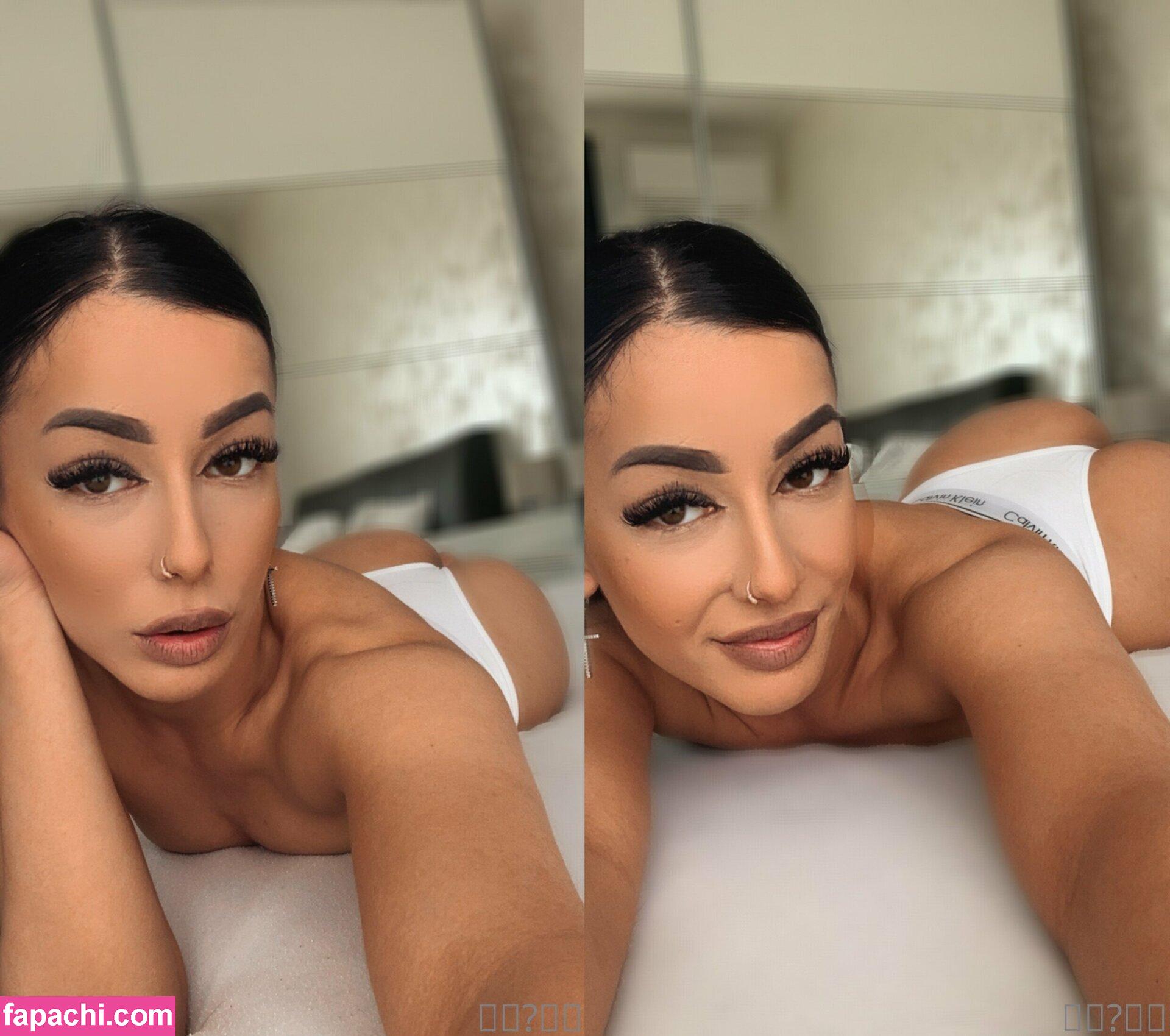 Medeea_Larisa leaked nude photo #0009 from OnlyFans/Patreon