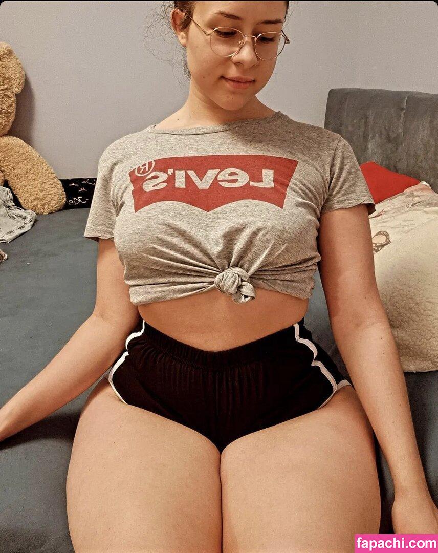 Meli.hold / Its.me_melii / its.me_meli leaked nude photo #0006 from OnlyFans/Patreon