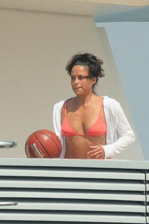 Michelle Rodriguez leaked media #0088