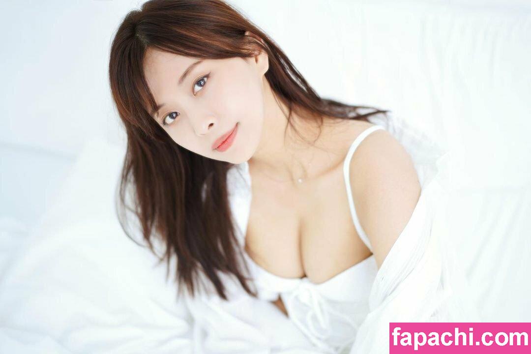 Mimo ASMR / Mimo 미모 / flymimo / mememimo4 / mimo____o / mimojoo leaked nude photo #0007 from OnlyFans/Patreon