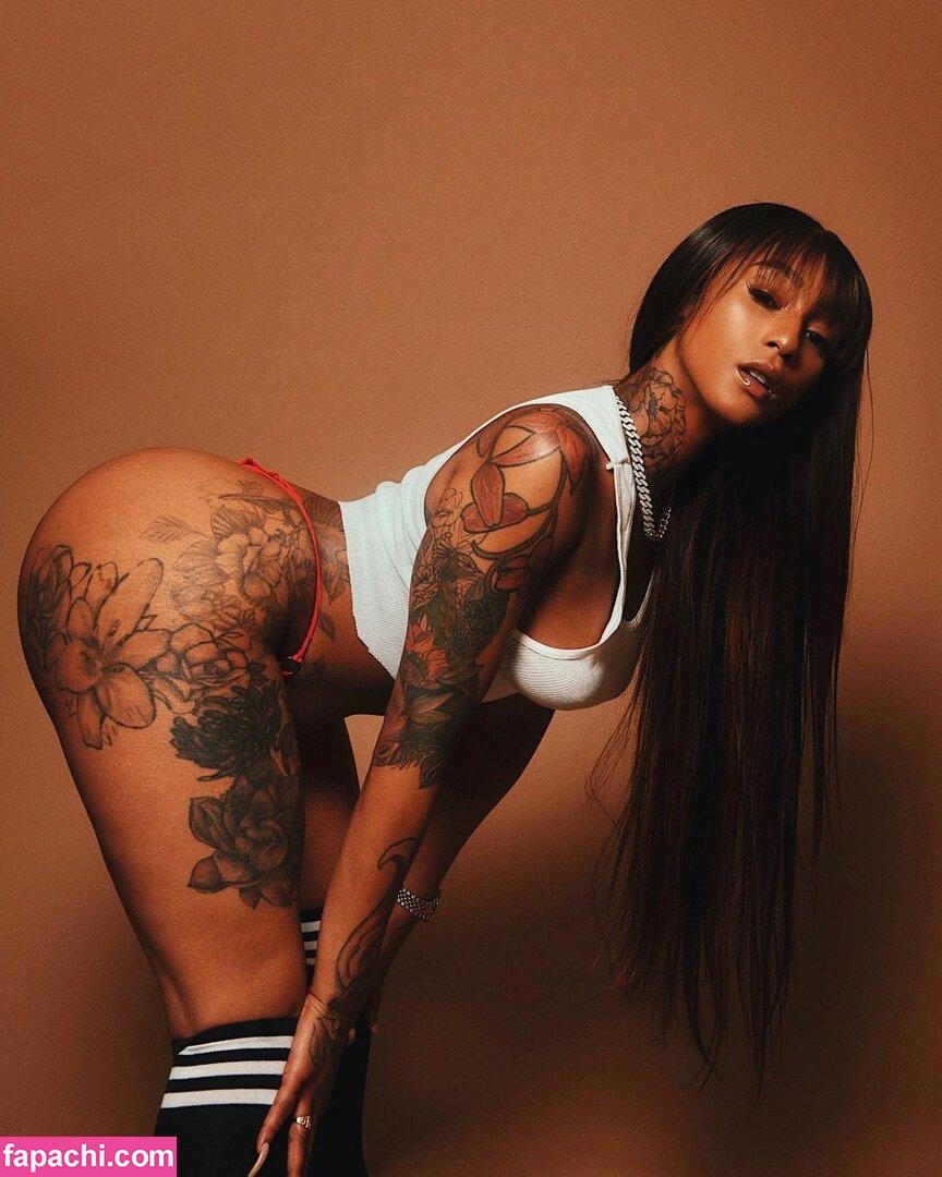 Mizz Twerksum / mizztwerksumoffical / theofficialmizztwerksum leaked nude photo #0084 from OnlyFans/Patreon