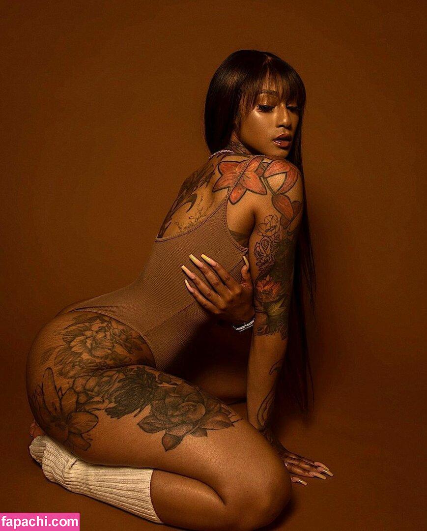 Mizz Twerksum / mizztwerksumoffical / theofficialmizztwerksum leaked nude photo #0097 from OnlyFans/Patreon