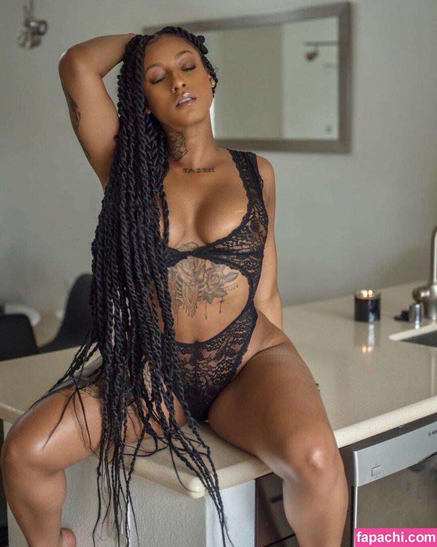 Mizz Twerksum / mizztwerksumoffical / theofficialmizztwerksum leaked nude photo #0123 from OnlyFans/Patreon