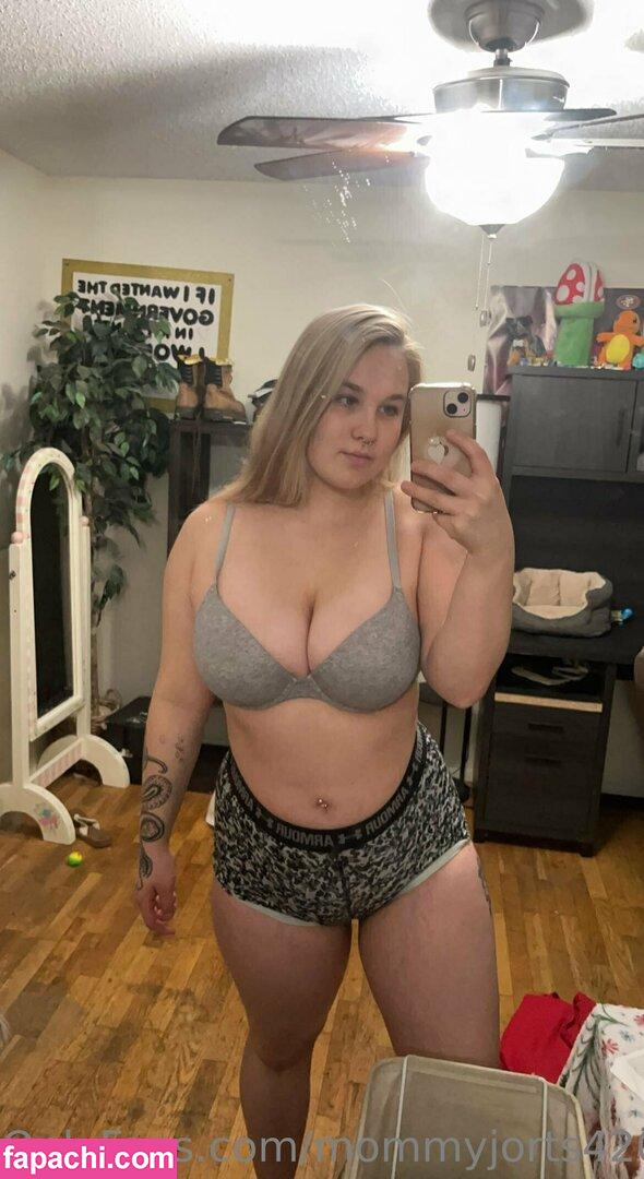mommyjorts420 / mommyclapper69420 leaked nude photo #0061 from OnlyFans/Patreon