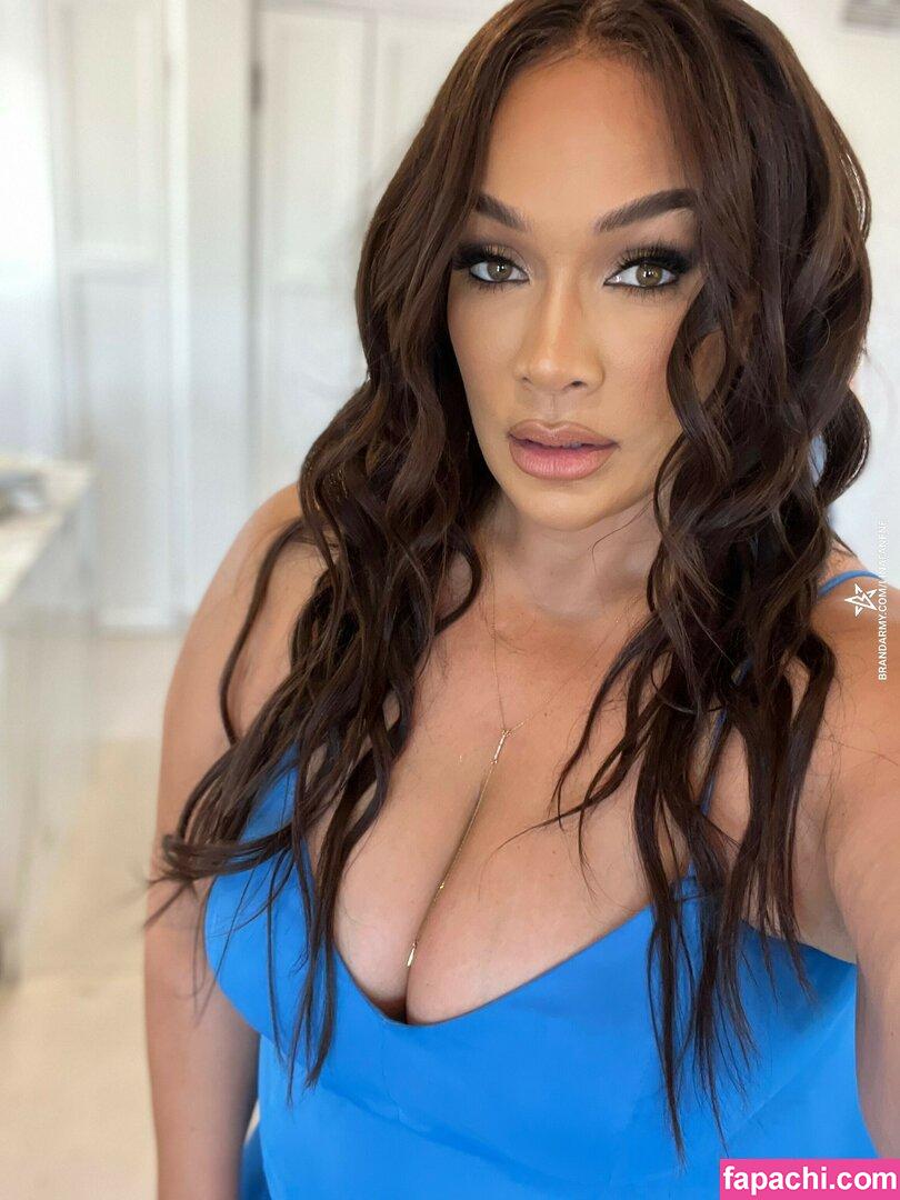 Nia Jax-Lina Fanene / LinaFanene leaked nude photo #0038 from OnlyFans/Patreon