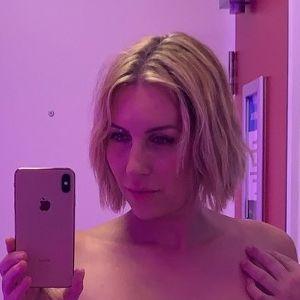 Nicole Gibson avatar