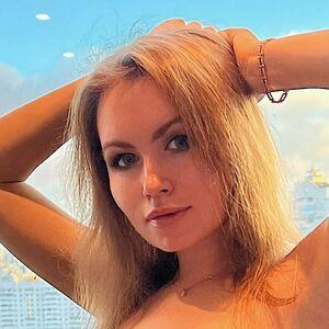 Nika Kolosova avatar