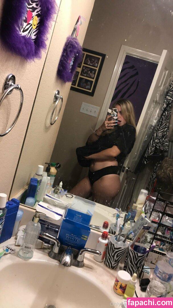 nikoletlarie leaked nude photo #0005 from OnlyFans/Patreon