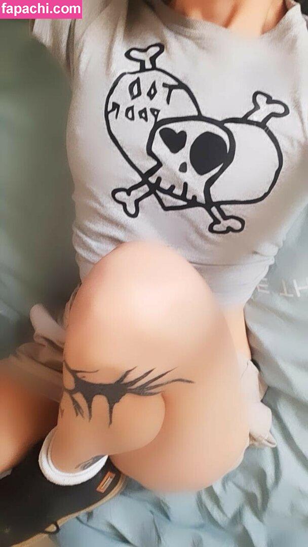 Noya Pur / leoniepur / noyaislilith333 leaked nude photo #0003 from OnlyFans/Patreon