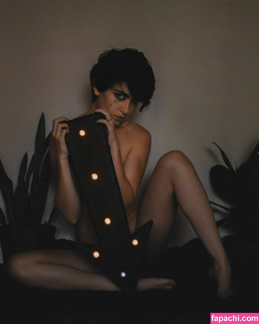 Olivia Graves / The WitchWonderlust / thewitchofwonderlust leaked nude photo #0006 from OnlyFans/Patreon
