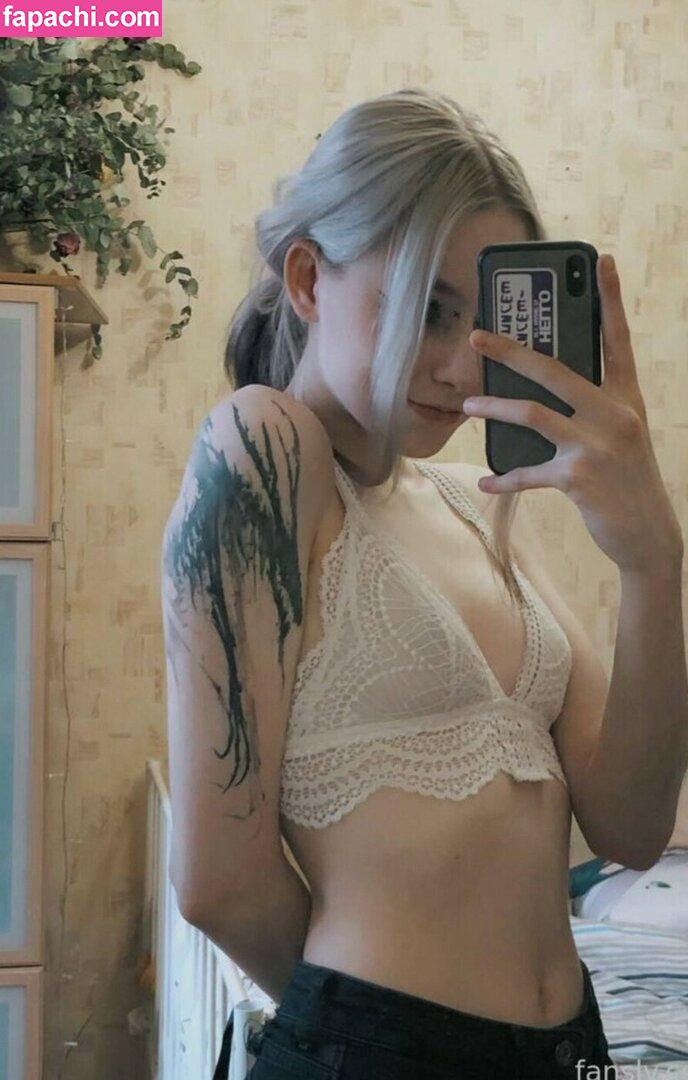 Opshi / o.ops.hi / opheliaafawn leaked nude photo #0043 from OnlyFans/Patreon