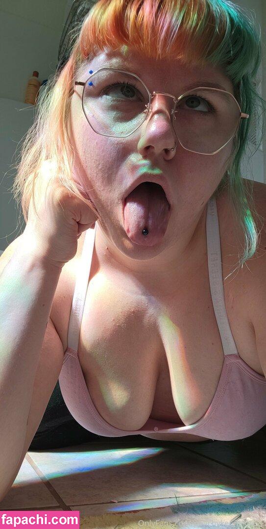 peachykeenstine22 / iamblessed_t5 leaked nude photo #0051 from OnlyFans/Patreon