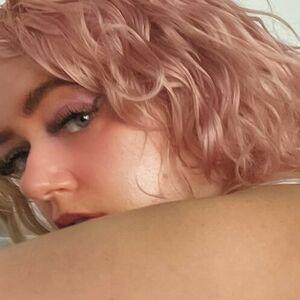 pinkfloweremoji avatar