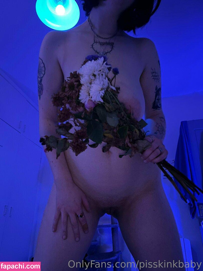 pisskinkbaby /  / Goddess Alice / Sentalice / Xalicee / a_licelee leaked nude photo #0085 from OnlyFans/Patreon