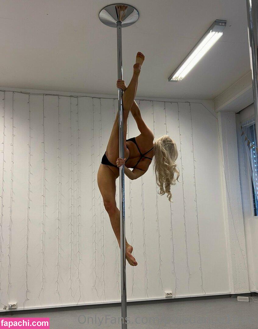 poledance1free / princesssparkles13 leaked nude photo #0004 from OnlyFans/Patreon