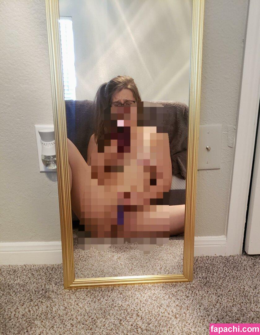 Queen Amber / abaggz / amberqueenstore / fitfeet2021 / queen_beeeee / returnofthe-A / thefittestfeet leaked nude photo #0030 from OnlyFans/Patreon