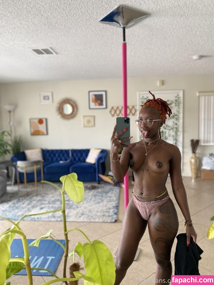 QueenFlexi / queenflexi_ leaked nude photo #0004 from OnlyFans/Patreon